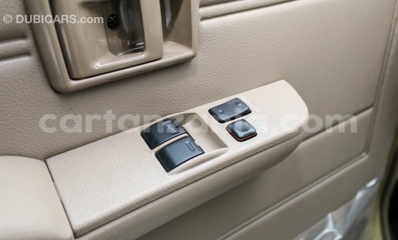 Nunua Imported Toyota Land Cruiser Beige Gari ndani ya Import - Dubai nchini Arusha Nunua Imported Toyota Land Cruiser Beige Gari ndani ya Import - Dubai nchini Arusha