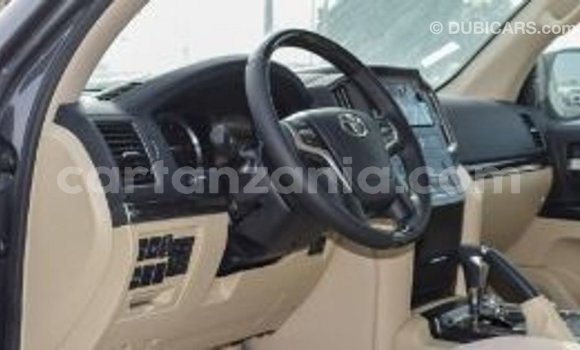 Buy Import Toyota Land Cruiser Other Car in Import - Dubai in Arusha Buy Import Toyota Land Cruiser Other Car in Import - Dubai in Arusha
