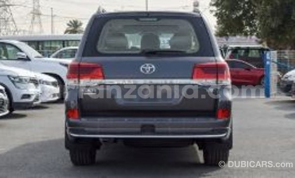 Buy Import Toyota Land Cruiser Other Car in Import - Dubai in Arusha Buy Import Toyota Land Cruiser Other Car in Import - Dubai in Arusha