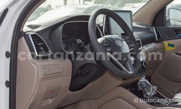 Buy Import Hyundai Tucson White Car in Import - Dubai in Arusha Buy Import Hyundai Tucson White Car in Import - Dubai in Arusha