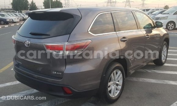 Buy Import Toyota Highlander Other Car in Import - Dubai in Arusha Buy Import Toyota Highlander Other Car in Import - Dubai in Arusha