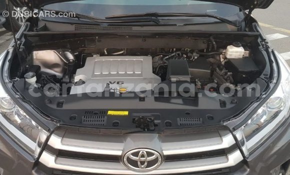 Buy Import Toyota Highlander Other Car in Import - Dubai in Arusha Buy Import Toyota Highlander Other Car in Import - Dubai in Arusha