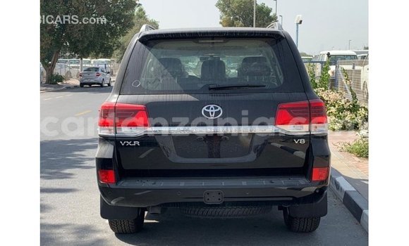 Nunua Imported Toyota Land Cruiser Nyeusi Gari ndani ya Import - Dubai nchini Arusha Nunua Imported Toyota Land Cruiser Nyeusi Gari ndani ya Import - Dubai nchini Arusha