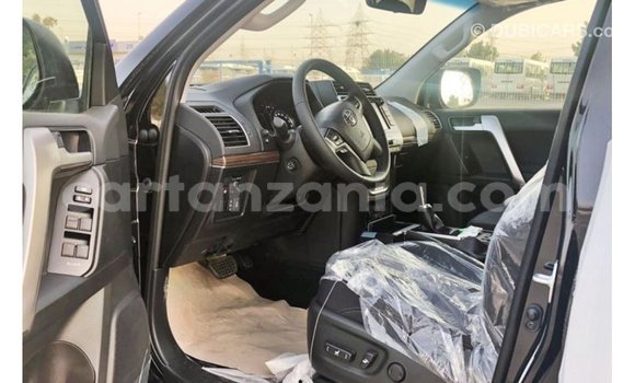 Nunua Imported Toyota Prado Nyeusi Gari ndani ya Import - Dubai nchini Arusha Nunua Imported Toyota Prado Nyeusi Gari ndani ya Import - Dubai nchini Arusha