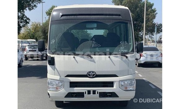 Nunua Imported Toyota Coaster Nyeupe Gari ndani ya Import - Dubai nchini Arusha Nunua Imported Toyota Coaster Nyeupe Gari ndani ya Import - Dubai nchini Arusha