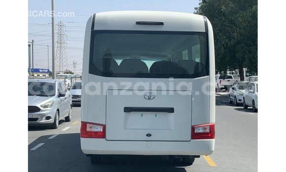 Nunua Imported Toyota Coaster Nyeupe Gari ndani ya Import - Dubai nchini Arusha Nunua Imported Toyota Coaster Nyeupe Gari ndani ya Import - Dubai nchini Arusha