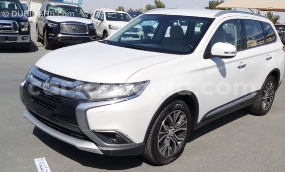 Nunua Imported Mitsubishi Outlander Nyeupe Gari ndani ya Import - Dubai nchini Arusha Nunua Imported Mitsubishi Outlander Nyeupe Gari ndani ya Import - Dubai nchini Arusha