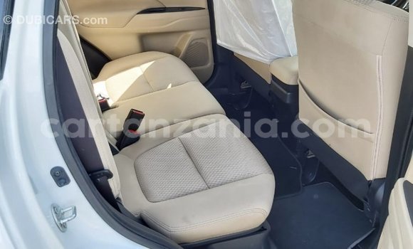 Nunua Imported Mitsubishi Outlander Nyeupe Gari ndani ya Import - Dubai nchini Arusha Nunua Imported Mitsubishi Outlander Nyeupe Gari ndani ya Import - Dubai nchini Arusha