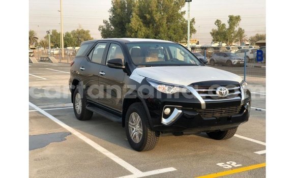 Nunua Imported Toyota Fortuner Nyeusi Gari ndani ya Import - Dubai nchini Arusha Nunua Imported Toyota Fortuner Nyeusi Gari ndani ya Import - Dubai nchini Arusha