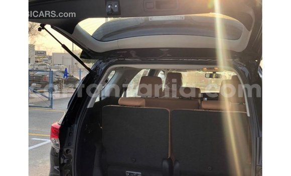 Nunua Imported Toyota Fortuner Nyeusi Gari ndani ya Import - Dubai nchini Arusha Nunua Imported Toyota Fortuner Nyeusi Gari ndani ya Import - Dubai nchini Arusha