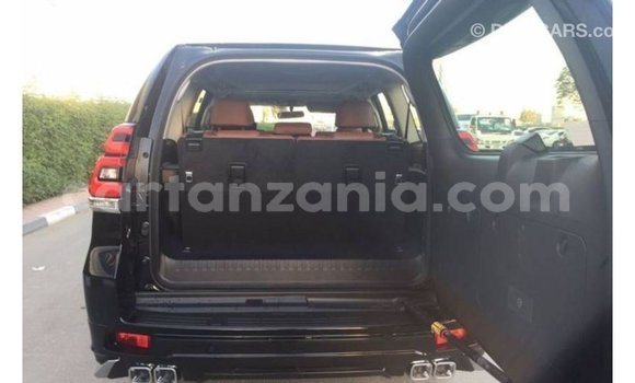 Nunua Imported Toyota Prado Nyeusi Gari ndani ya Import - Dubai nchini Arusha Nunua Imported Toyota Prado Nyeusi Gari ndani ya Import - Dubai nchini Arusha