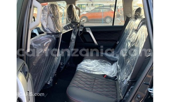 Nunua Imported Toyota Prado Nyeusi Gari ndani ya Import - Dubai nchini Arusha Nunua Imported Toyota Prado Nyeusi Gari ndani ya Import - Dubai nchini Arusha