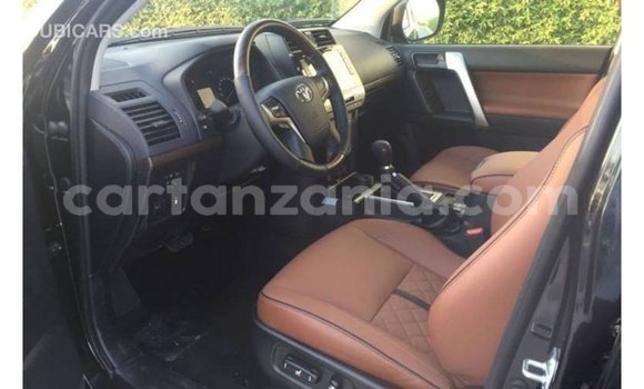 Nunua Imported Toyota Prado Nyeusi Gari ndani ya Import - Dubai nchini Arusha Nunua Imported Toyota Prado Nyeusi Gari ndani ya Import - Dubai nchini Arusha