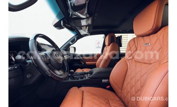 Nunua Imported Lexus LX Nyeusi Gari ndani ya Import - Dubai nchini Arusha Nunua Imported Lexus LX Nyeusi Gari ndani ya Import - Dubai nchini Arusha
