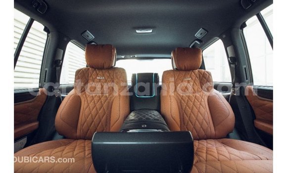 Nunua Imported Lexus LX Nyeusi Gari ndani ya Import - Dubai nchini Arusha Nunua Imported Lexus LX Nyeusi Gari ndani ya Import - Dubai nchini Arusha