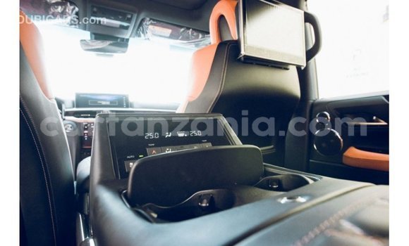 Nunua Imported Lexus LX Nyeusi Gari ndani ya Import - Dubai nchini Arusha Nunua Imported Lexus LX Nyeusi Gari ndani ya Import - Dubai nchini Arusha