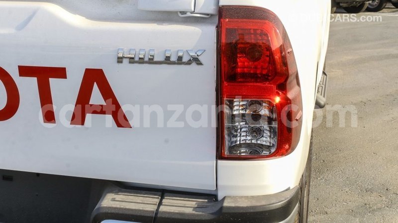 Big with watermark toyota hilux arusha import dubai 8905