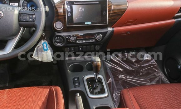 Buy Import Toyota Hilux White Car in Import - Dubai in Arusha Buy Import Toyota Hilux White Car in Import - Dubai in Arusha