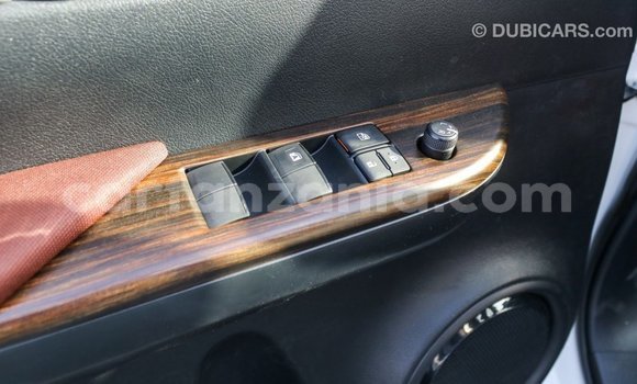 Buy Import Toyota Hilux White Car in Import - Dubai in Arusha Buy Import Toyota Hilux White Car in Import - Dubai in Arusha