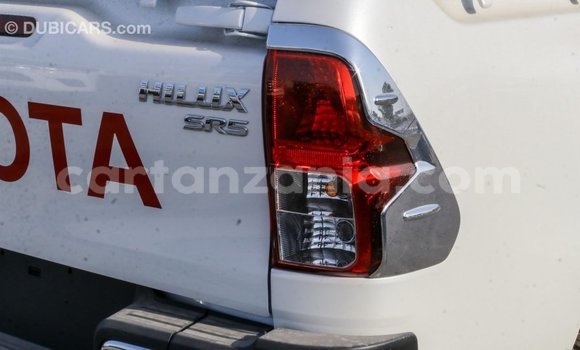 Buy Import Toyota Hilux White Car in Import - Dubai in Arusha Buy Import Toyota Hilux White Car in Import - Dubai in Arusha