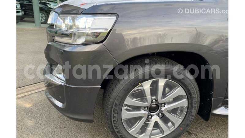 Big with watermark toyota land cruiser arusha import dubai 8915