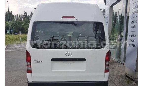 Nunua Imported Toyota Hiace Nyeupe Gari ndani ya Import - Dubai nchini Arusha Nunua Imported Toyota Hiace Nyeupe Gari ndani ya Import - Dubai nchini Arusha