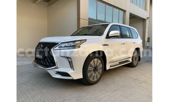 Nunua Imported Lexus LX Nyeupe Gari ndani ya Import - Dubai nchini Arusha Nunua Imported Lexus LX Nyeupe Gari ndani ya Import - Dubai nchini Arusha
