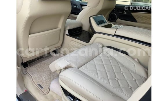 Nunua Imported Lexus LX Nyeupe Gari ndani ya Import - Dubai nchini Arusha Nunua Imported Lexus LX Nyeupe Gari ndani ya Import - Dubai nchini Arusha
