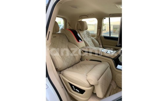 Nunua Imported Lexus LX Nyeupe Gari ndani ya Import - Dubai nchini Arusha Nunua Imported Lexus LX Nyeupe Gari ndani ya Import - Dubai nchini Arusha