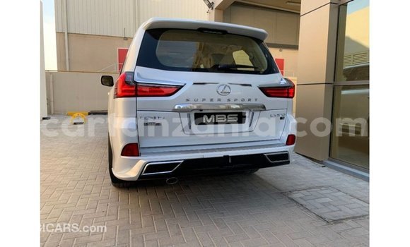 Nunua Imported Lexus LX Nyeupe Gari ndani ya Import - Dubai nchini Arusha Nunua Imported Lexus LX Nyeupe Gari ndani ya Import - Dubai nchini Arusha