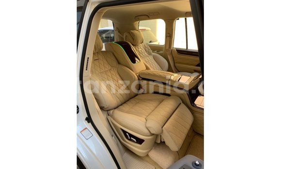 Nunua Imported Lexus LX Nyeupe Gari ndani ya Import - Dubai nchini Arusha Nunua Imported Lexus LX Nyeupe Gari ndani ya Import - Dubai nchini Arusha