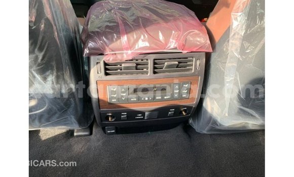 Buy Import Toyota Land Cruiser Black Car in Import - Dubai in Arusha Buy Import Toyota Land Cruiser Black Car in Import - Dubai in Arusha