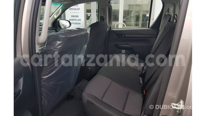 Big with watermark toyota hilux arusha import dubai 8925