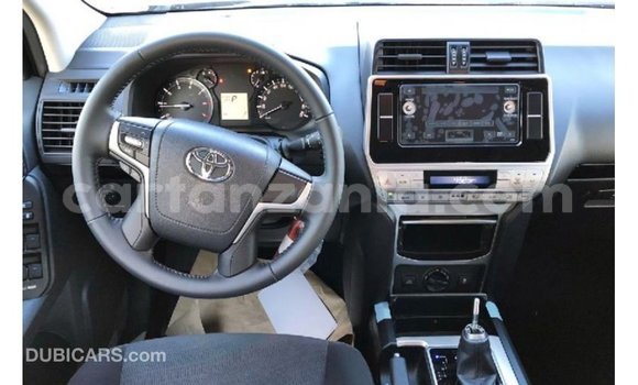 Nunua Imported Toyota Prado Nyeusi Gari ndani ya Import - Dubai nchini Arusha Nunua Imported Toyota Prado Nyeusi Gari ndani ya Import - Dubai nchini Arusha