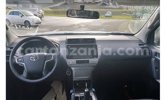 Nunua Imported Toyota Prado Nyeusi Gari ndani ya Import - Dubai nchini Arusha Nunua Imported Toyota Prado Nyeusi Gari ndani ya Import - Dubai nchini Arusha