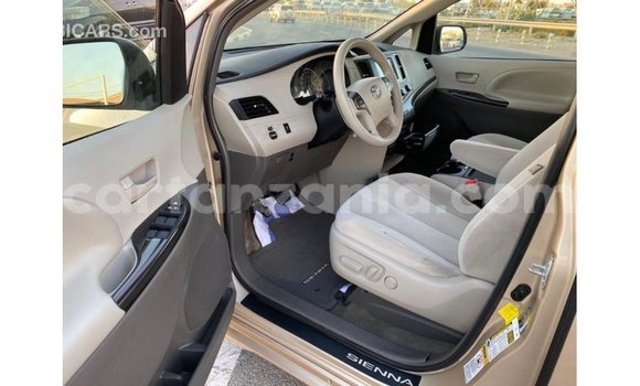 Buy Import Toyota Sienna Other Car in Import - Dubai in Arusha Buy Import Toyota Sienna Other Car in Import - Dubai in Arusha