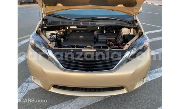Buy Import Toyota Sienna Other Car in Import - Dubai in Arusha Buy Import Toyota Sienna Other Car in Import - Dubai in Arusha
