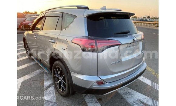 Nunua Imported Toyota 4Runner Nyingine Gari ndani ya Import - Dubai nchini Arusha Nunua Imported Toyota 4Runner Nyingine Gari ndani ya Import - Dubai nchini Arusha