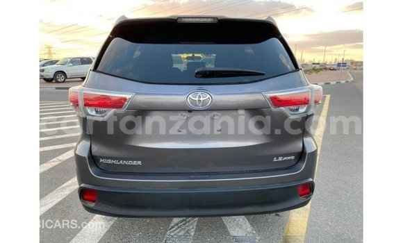 Nunua Imported Toyota Highlander Nyingine Gari ndani ya Import - Dubai nchini Arusha Nunua Imported Toyota Highlander Nyingine Gari ndani ya Import - Dubai nchini Arusha