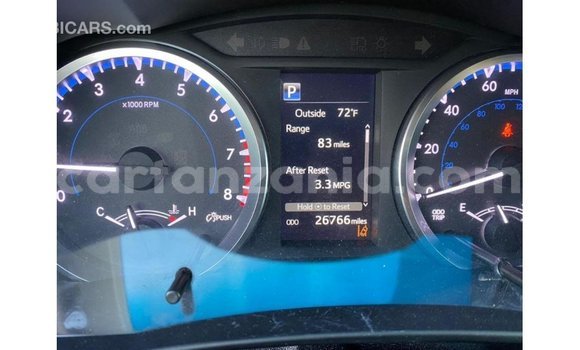 Nunua Imported Toyota Highlander Nyeupe Gari ndani ya Import - Dubai nchini Arusha Nunua Imported Toyota Highlander Nyeupe Gari ndani ya Import - Dubai nchini Arusha