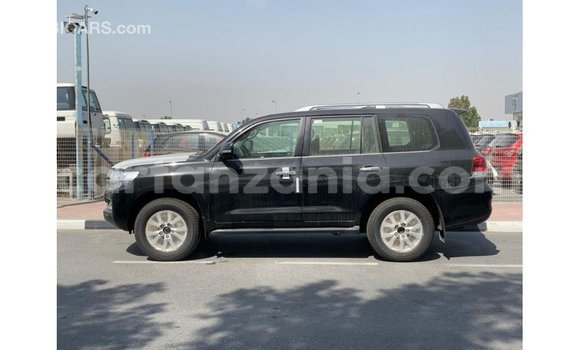 Buy Import Toyota Land Cruiser Black Car in Import - Dubai in Arusha Buy Import Toyota Land Cruiser Black Car in Import - Dubai in Arusha