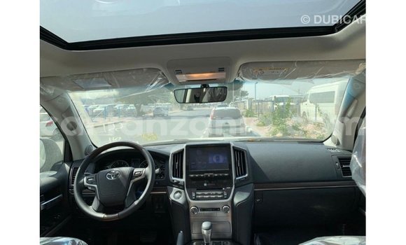 Buy Import Toyota Land Cruiser Black Car in Import - Dubai in Arusha Buy Import Toyota Land Cruiser Black Car in Import - Dubai in Arusha