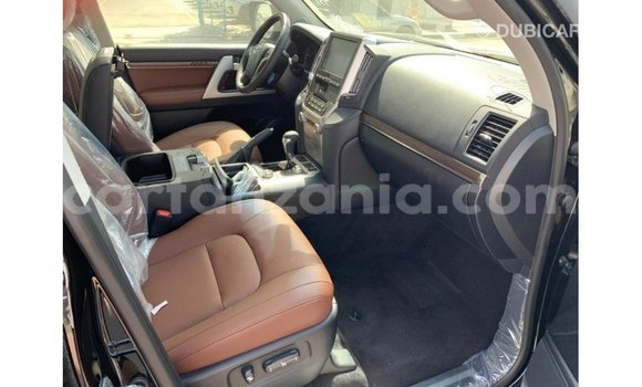 Buy Import Toyota Land Cruiser Black Car in Import - Dubai in Arusha Buy Import Toyota Land Cruiser Black Car in Import - Dubai in Arusha