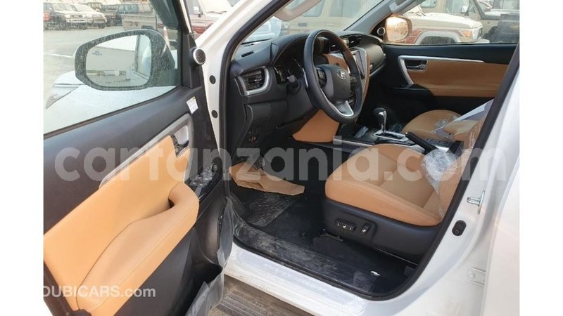 Big with watermark toyota fortuner arusha import dubai 8945