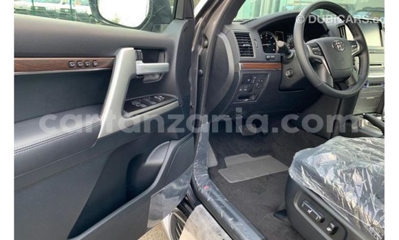 Nunua Imported Toyota Land Cruiser Nyeusi Gari ndani ya Import - Dubai nchini Arusha Nunua Imported Toyota Land Cruiser Nyeusi Gari ndani ya Import - Dubai nchini Arusha