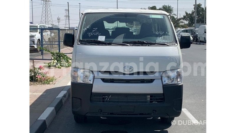 Big with watermark toyota hiace arusha import dubai 8947