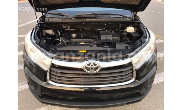 Nunua Imported Toyota Highlander Nyeusi Gari ndani ya Import - Dubai nchini Arusha Nunua Imported Toyota Highlander Nyeusi Gari ndani ya Import - Dubai nchini Arusha