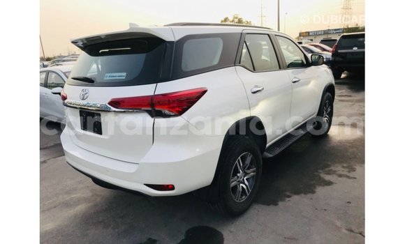 Buy Import Toyota Fortuner White Car in Import - Dubai in Arusha Buy Import Toyota Fortuner White Car in Import - Dubai in Arusha