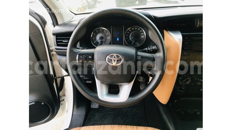 Big with watermark toyota fortuner arusha import dubai 8952