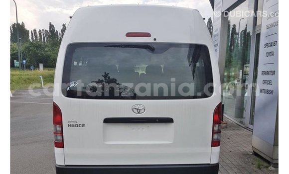 Buy Import Toyota Hiace White Car in Import - Dubai in Arusha Buy Import Toyota Hiace White Car in Import - Dubai in Arusha